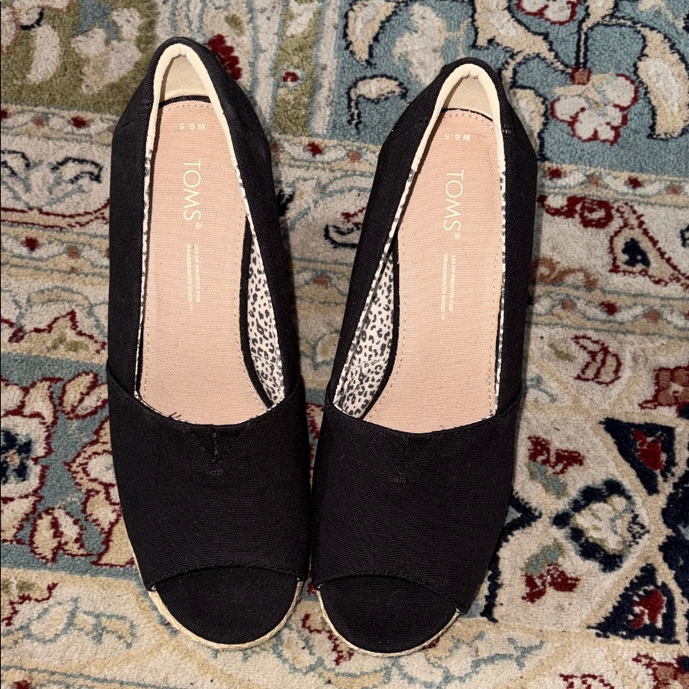 TOMS Black Canvas Peep-Toe Flats with Leopard Lining